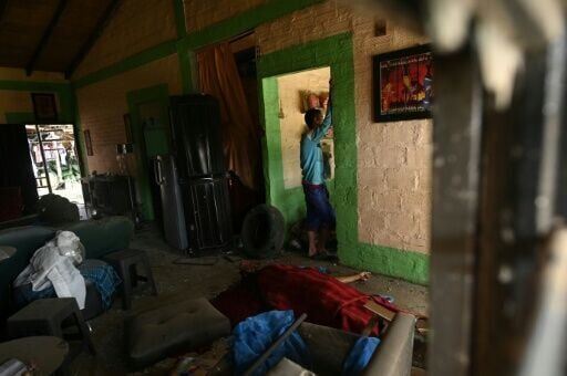 Seven dead as Colombia hit with wave of bombings and gun attacks